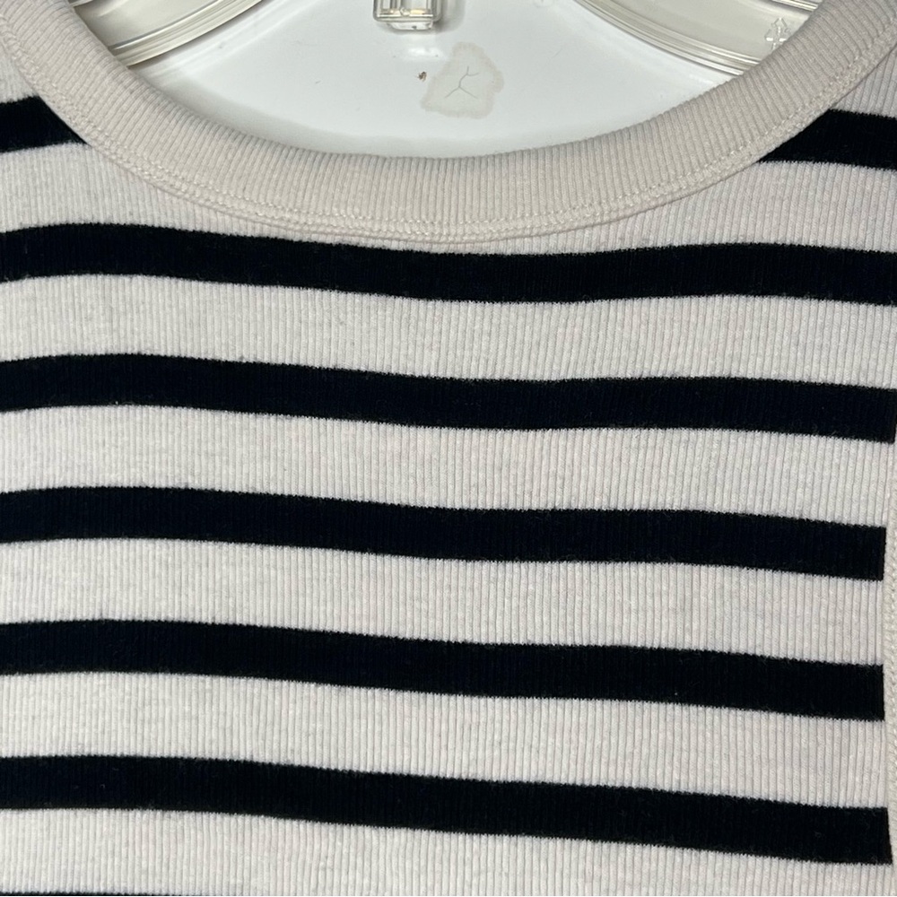 A New Day Black and Cream Striped Ribbed Tank Top Large - Picture 5 of 6